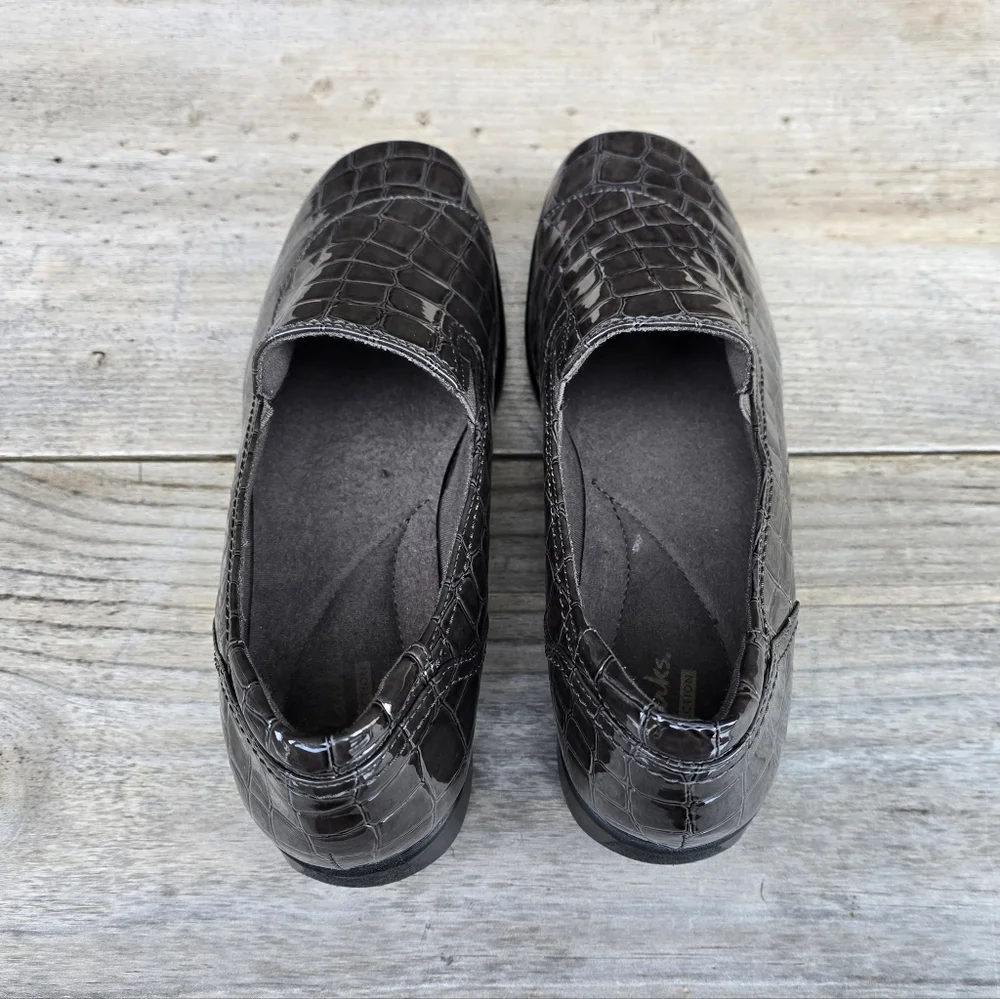 Clarks Gael Feline Classic Minimalist Crocodile Comfort Loafer Flat 7M